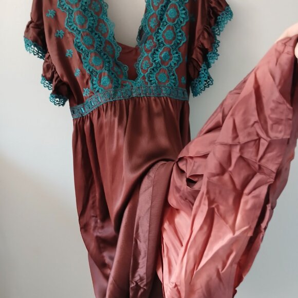 VTG Betsey Johnson Size 8 Women's‎ 100% Silk Dress Brown Blue Crochet Midi Lined - Picture 13 of 16